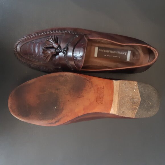 Johnston & Murphy SZ 9.5 Alligator Imprinted Men's Brown Leather Tassel Loafers - Picture 15 of 16